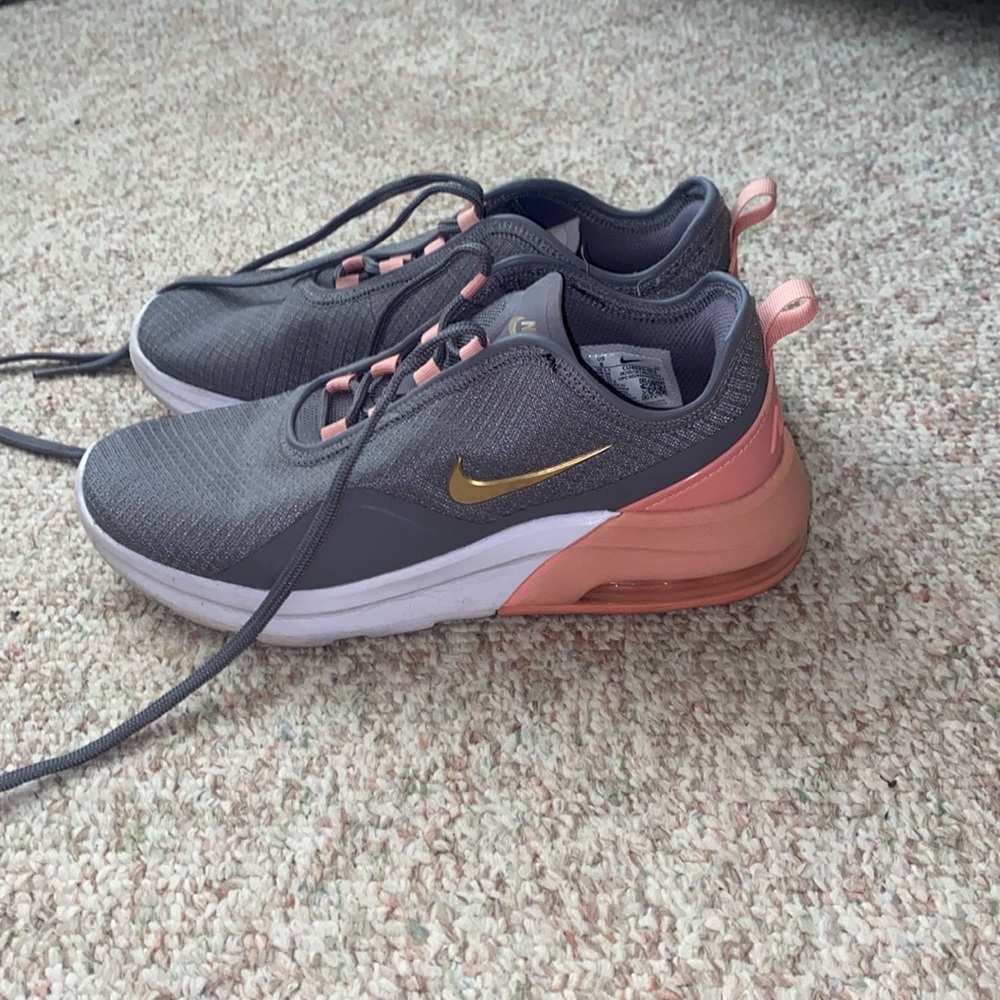 Nike Air Max Motion 2